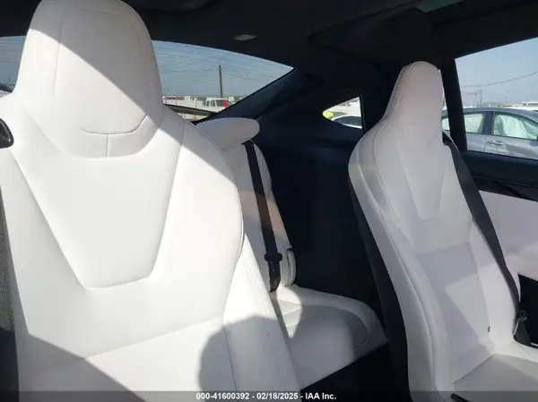 5YJXCAE25KF183793 2019 TESLA MODEL X - Image 8