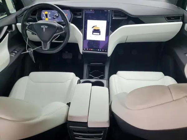 5YJXCAE25KF188413 2019 TESLA MODEL X - Image 8