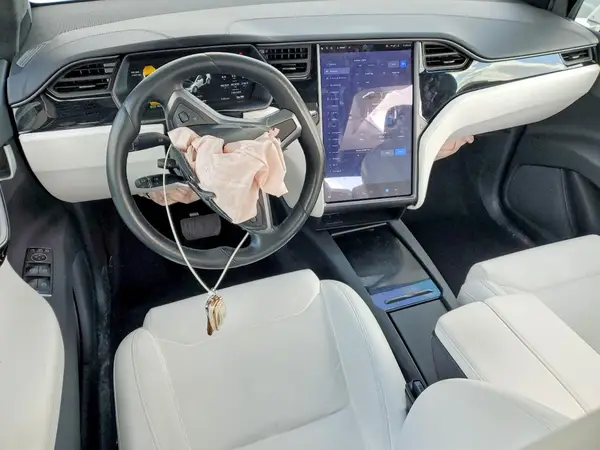 5YJXCAE25KF197208 2019 TESLA MODEL X - Image 8