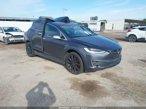 5YJXCAE25LF303058 2020 TESLA MODEL X - Image 1