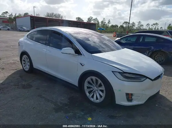 5YJXCAE25MF323408 2021 TESLA MODEL X - Image 1