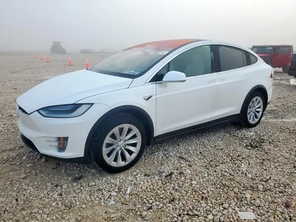 5YJXCAE25MF323635 2021 TESLA MODEL X - Image 1