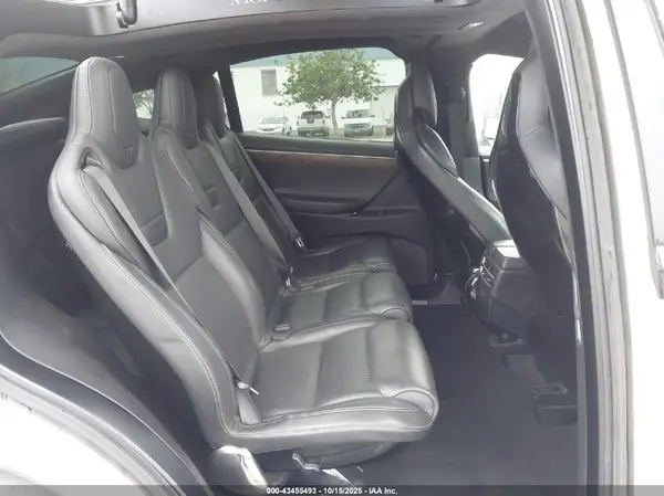 5YJXCAE26GF001851 2016 TESLA MODEL X - Image 8