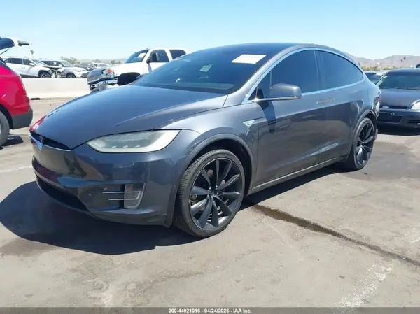 5YJXCAE26GF001929 2016 TESLA MODEL X - Image 2