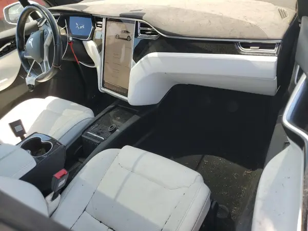 5YJXCAE26GF004233 2016 TESLA MODEL X - Image 8