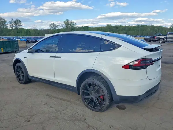 5YJXCAE26GF014888 2016 TESLA MODEL X - Image 2