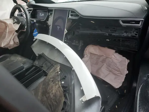 5YJXCAE26GF028032 2016 TESLA MODEL X - Image 8