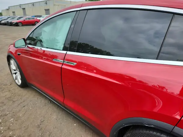 5YJXCAE26HF028971 2017 TESLA MODEL X - Image 8