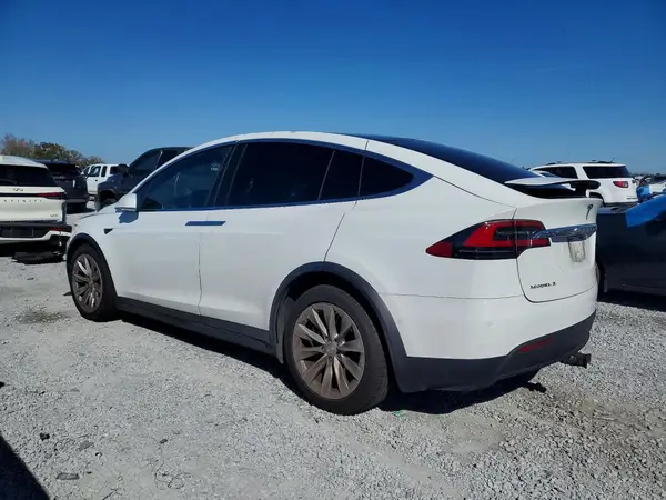 5YJXCAE26HF044619 2017 TESLA MODEL X - Image 2