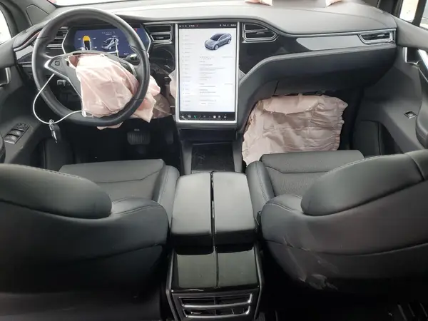 5YJXCAE26JF089274 2018 TESLA MODEL X - Image 8