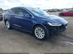5YJXCAE26JF093759 2018 TESLA MODEL X