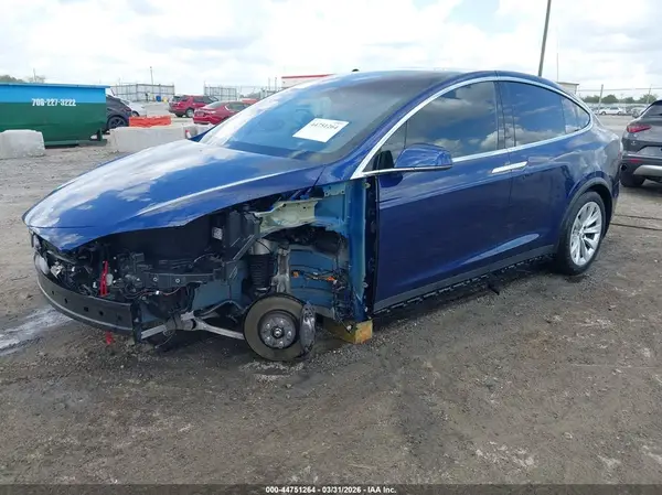 5YJXCAE26JF093759 2018 TESLA MODEL X - Image 2