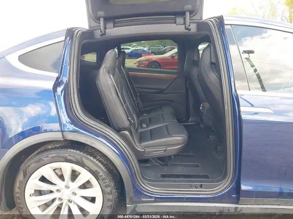 5YJXCAE26JF093759 2018 TESLA MODEL X - Image 8