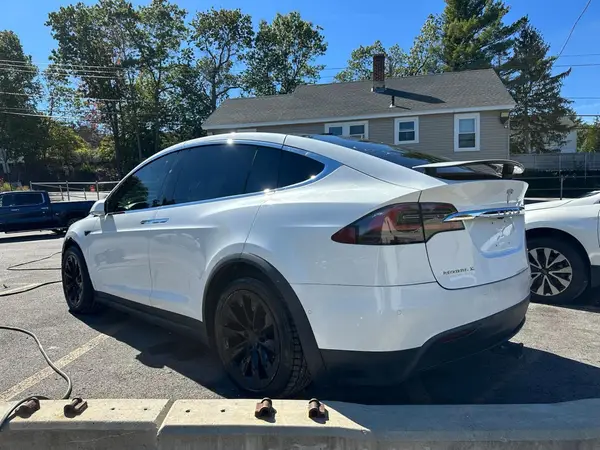 5YJXCAE26JF102475 2018 TESLA MODEL X - Image 2