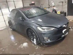 5YJXCAE26JF103125 2018 TESLA MODEL X