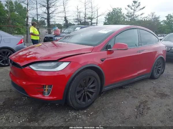 5YJXCAE26JF103724 2018 TESLA MODEL X - Image 2