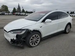 5YJXCAE26JF111662 2018 TESLA MODEL X