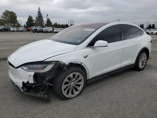 5YJXCAE26JF111662 2018 TESLA MODEL X - Image 1