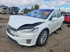 5YJXCAE26JF125996 2018 TESLA MODEL X
