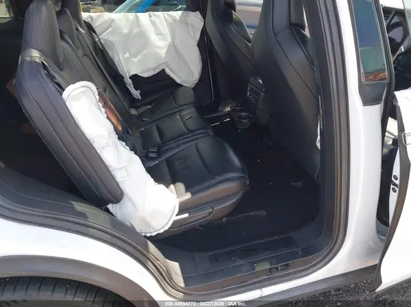 5YJXCAE26JF126906 2018 TESLA MODEL X - Image 8