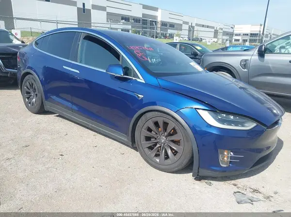 5YJXCAE26KF152679 2019 TESLA MODEL X - Image 1