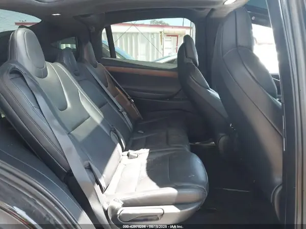 5YJXCAE26KF155789 2019 TESLA MODEL X - Image 8