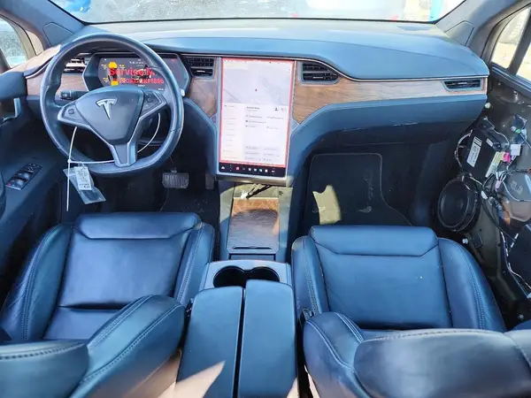 5YJXCAE26KF189697 2019 TESLA MODEL X - Image 8