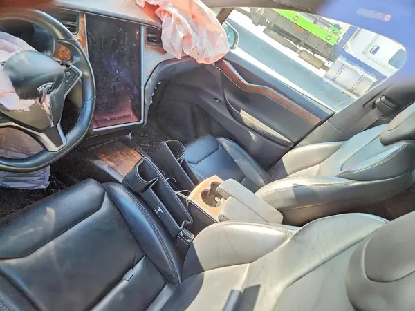 5YJXCAE26KF197475 2019 TESLA MODEL X - Image 8