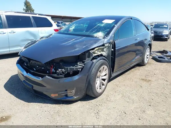 5YJXCAE26LF241024 2020 TESLA MODEL X - Image 2