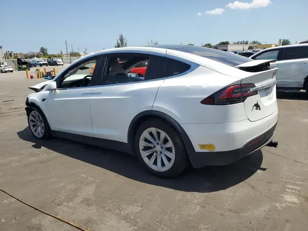 5YJXCAE26LF271849 2020 TESLA MODEL X - Image 2