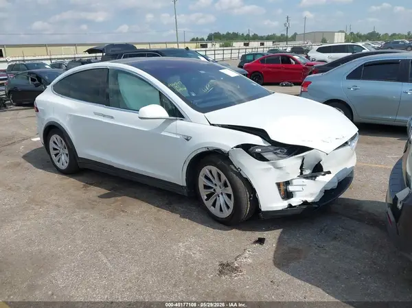 5YJXCAE27GF003060 2016 TESLA MODEL X - Image 1