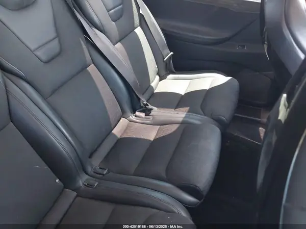 5YJXCAE27GF009182 2016 TESLA MODEL X - Image 8