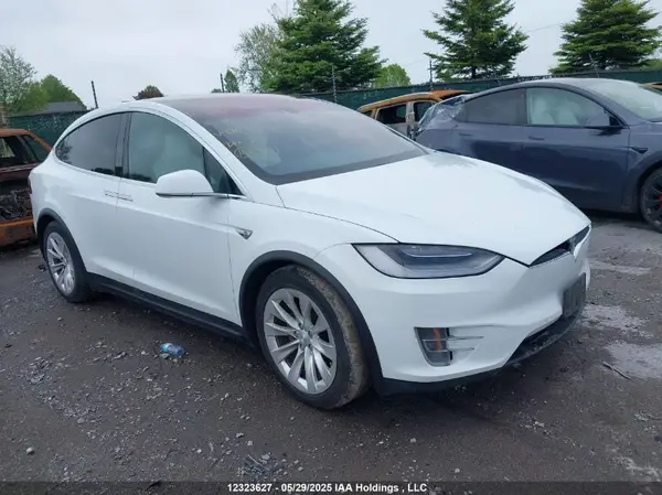 5YJXCAE27GF016276 2016 TESLA MODEL X - Image 1