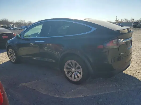 5YJXCAE27GF016861 2016 TESLA MODEL X - Image 2
