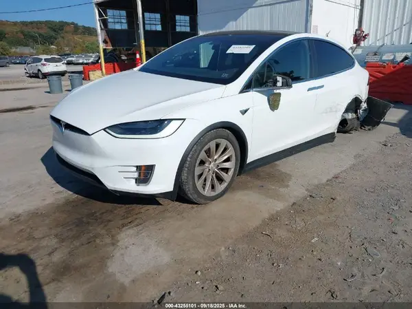 5YJXCAE27GF020649 2016 TESLA MODEL X - Image 2