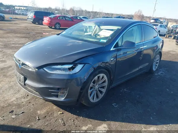 5YJXCAE27HF051515 2017 TESLA MODEL X - Image 2