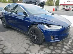 5YJXCAE27HF079573 2017 TESLA MODEL X