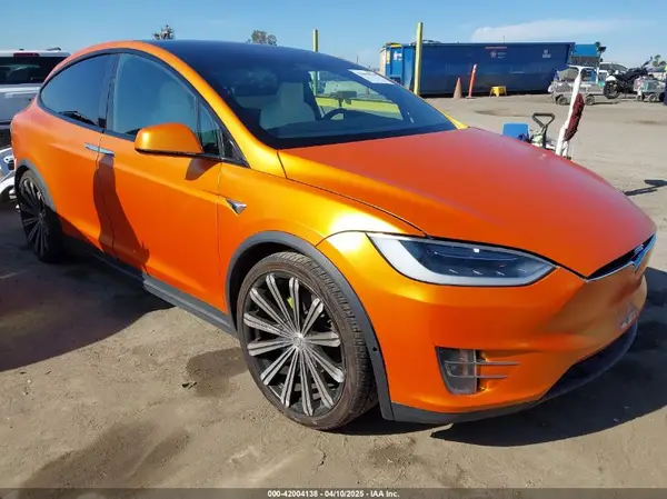 5YJXCAE27JF101982 2018 TESLA MODEL X - Image 1