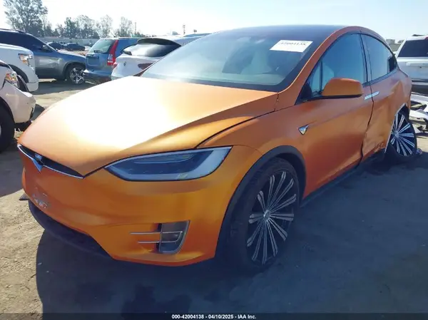 5YJXCAE27JF101982 2018 TESLA MODEL X - Image 2