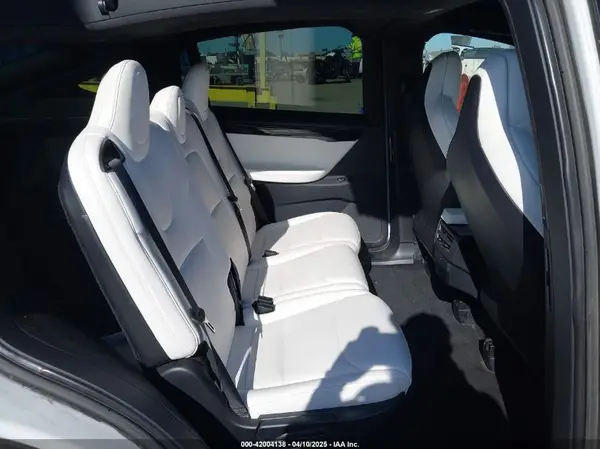 5YJXCAE27JF101982 2018 TESLA MODEL X - Image 8