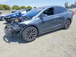 5YJXCAE27JF110939 2018 TESLA MODEL X