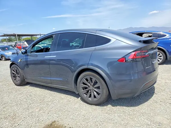 5YJXCAE27JF110939 2018 TESLA MODEL X - Image 2