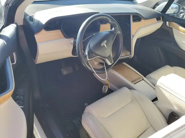 5YJXCAE27JF112903 2018 TESLA MODEL X - Image 8