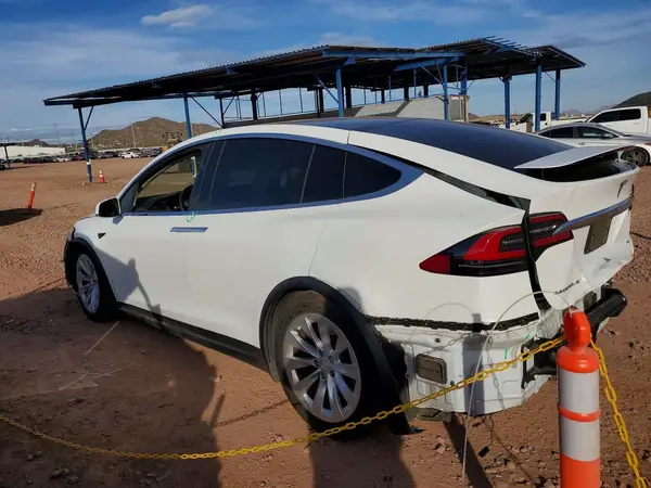 5YJXCAE27JF115638 2018 TESLA MODEL X - Image 2