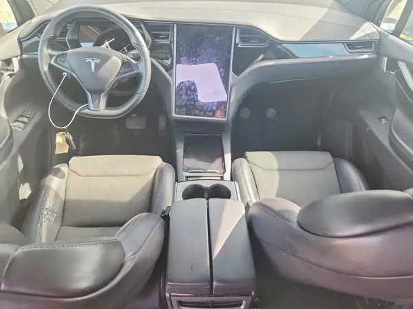 5YJXCAE27JF117826 2018 TESLA MODEL X - Image 8