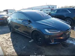 5YJXCAE27JF118247 2018 TESLA MODEL X