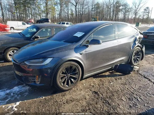 5YJXCAE27JF118247 2018 TESLA MODEL X - Image 2