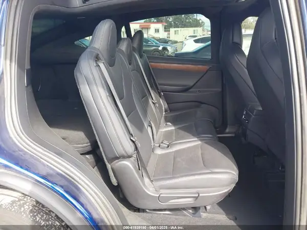 5YJXCAE27JF122380 2018 TESLA MODEL X - Image 8