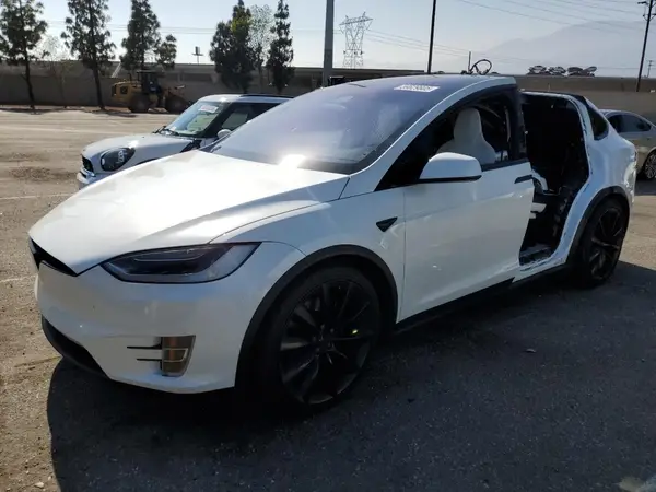 5YJXCAE27JF139759 2018 TESLA MODEL X - Image 1