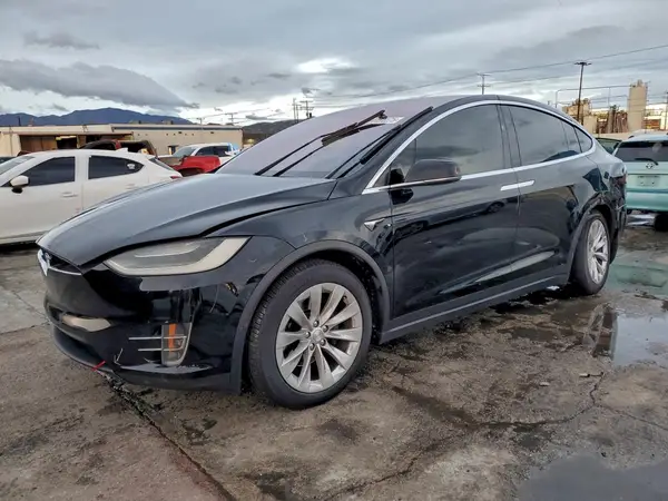 5YJXCAE27KF215045 2019 TESLA MODEL X - Image 1